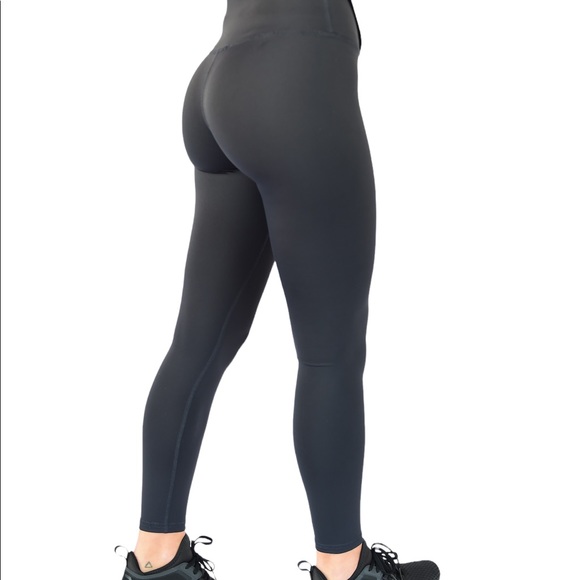 Joey Pouch Leggings - Picture 5 of 8